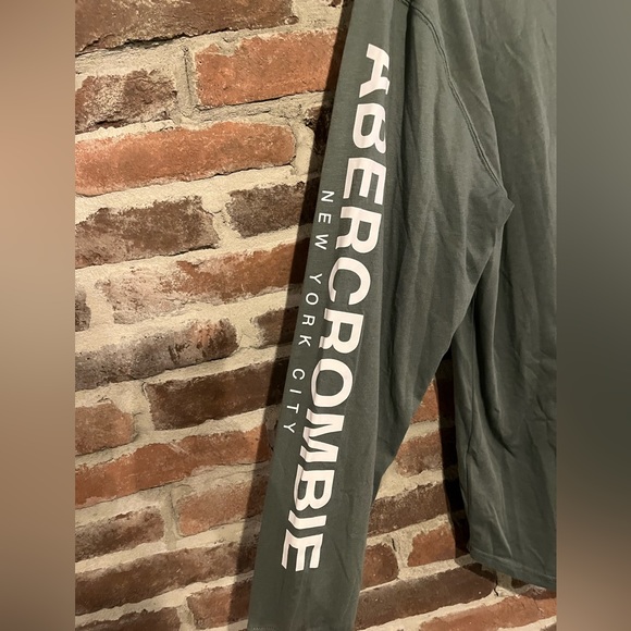 Abercrombie & Fitch army green long sleeve t-shirt size medium - Picture 3 of 10